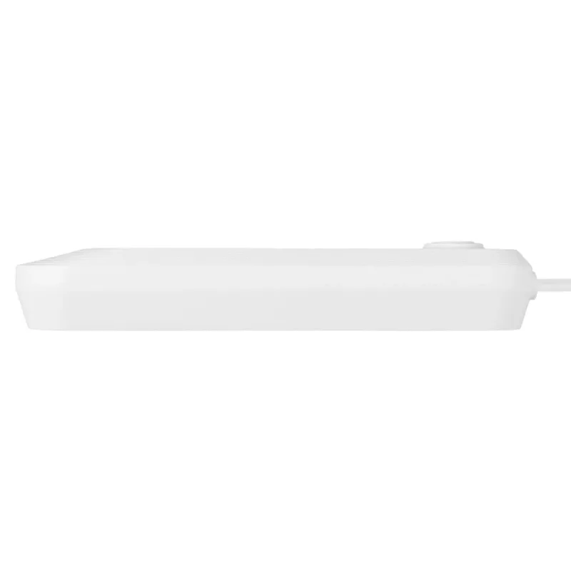 Pikendusjuhe MACLEAN MCE394W — 3 pistikupesa, 3×USB 2,1 A, 110–240 V AC, 2500 W, 1,5 m kaabel, valge