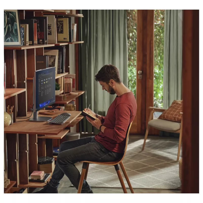 HP OmniStudio X 27-cs1077ng 27-tolline FHD puuteekraaniga kõik-ühes arvuti, Intel Core Ultra 7 256V, 16 GB RAM, 1 TB SSD