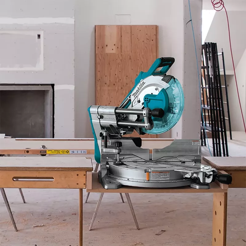 Makita DLS211ZU järkamissaag 4400 RPM