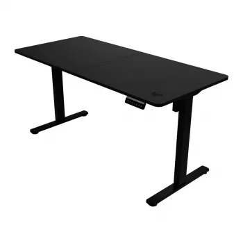 Mängulaud Acer Predator NEXUS Must — sirge laud, puidust pealispind 1500×680 mm, rauast raam, vahelduvvoolutoide