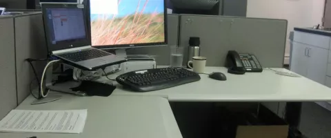 Juhtmega vs juhtmeta klaviatuur ja hiir: kontori ostujuhend