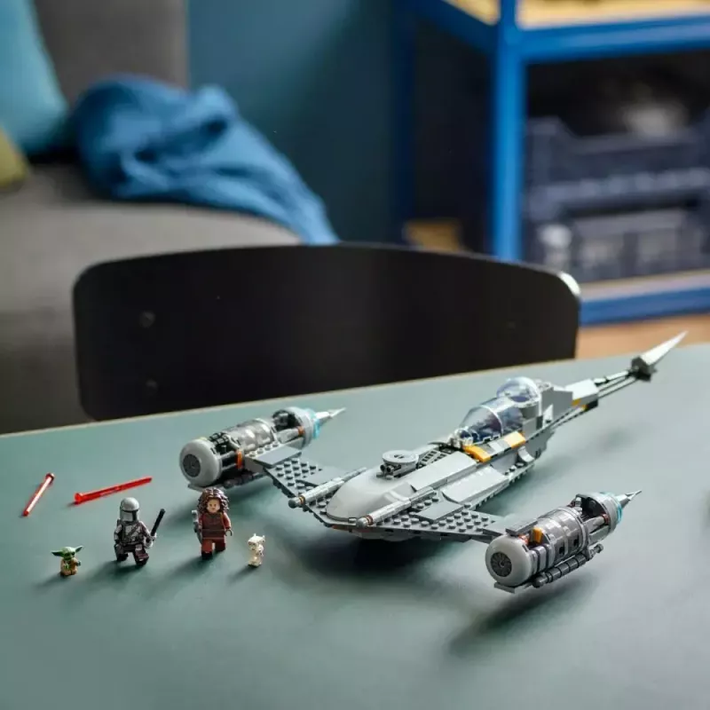 Konstruktsioonimänguasi LEGO Star Wars N-1 Starfighter koos Lapse (Beebi Yoda) figuuriga 75325