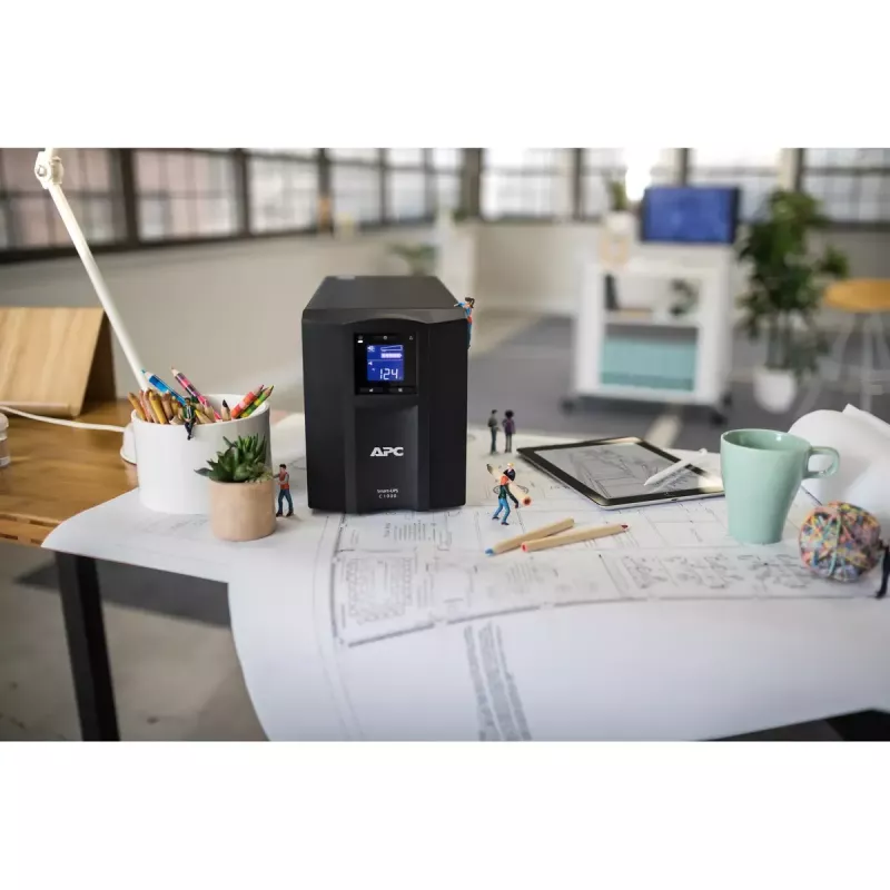 APC Smart-UPS C, Line Interactive, 1000VA, Tower, 230V, 8x IEC C13 pistikupesa, SmartConnect port, USB ja jadaliides, AVR, graafiline LCD