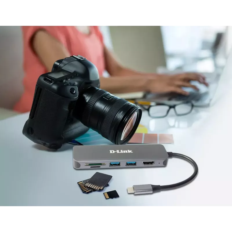 D-Link 6-ühes USB-C jaotur HDMI/kaardilugeja/toiteedastusega