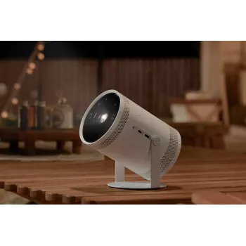 Ultra lühikese projektsioonikaugusega DLP 1080p andmeprojektor Samsung SP-LFF3CLAXXXH — 30–100 tolli (0,8–2,7 m), Wi‑Fi 5, HDR10+, HLG, 5W RMS, 1,4 kg, Valge
