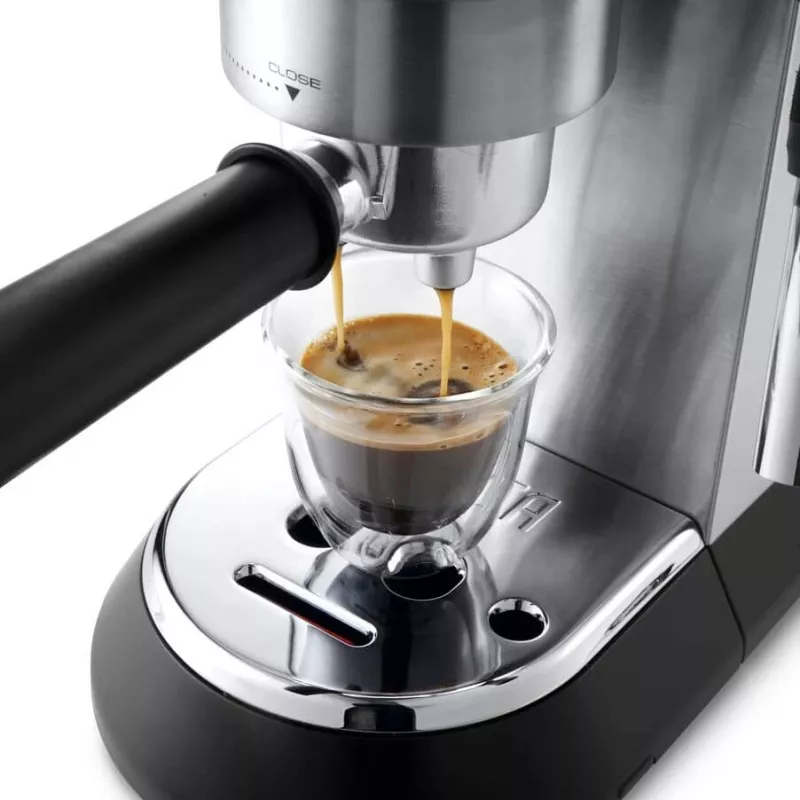 De’Longhi Dedica Style EC685.M Poolautomaatne espressomasin 1,1 L