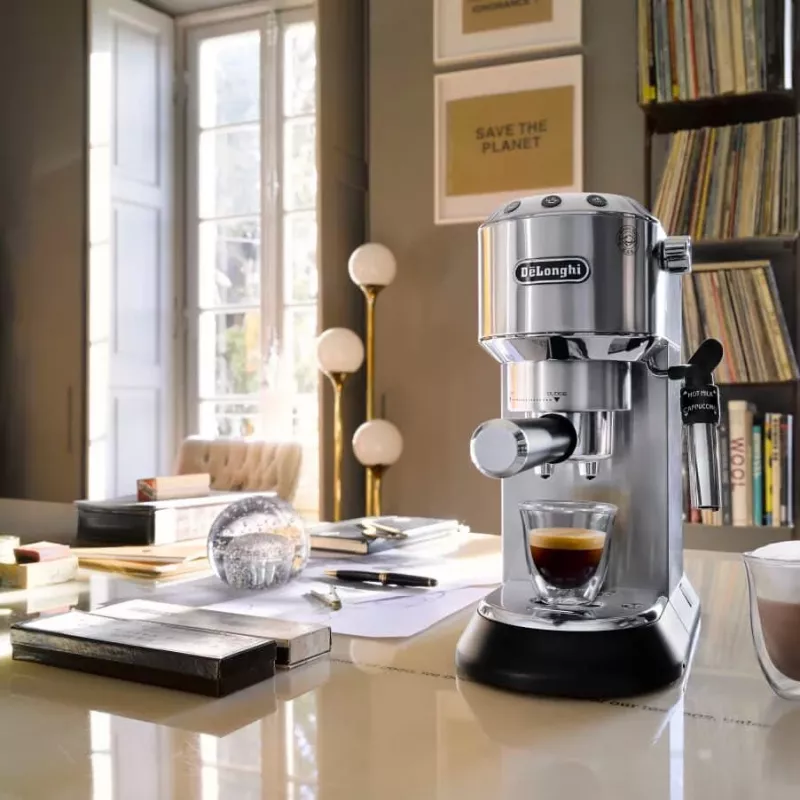 De’Longhi Dedica Style EC685.M Poolautomaatne espressomasin 1,1 L