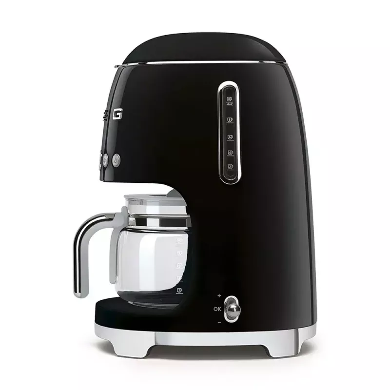 Tilgakohvimasin Smeg 1,4 L DCF02BLEU