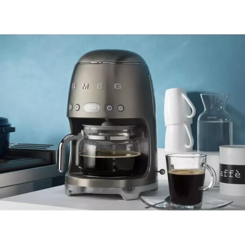 Tilgakohvimasin Smeg 1,4 L DCF02BLEU