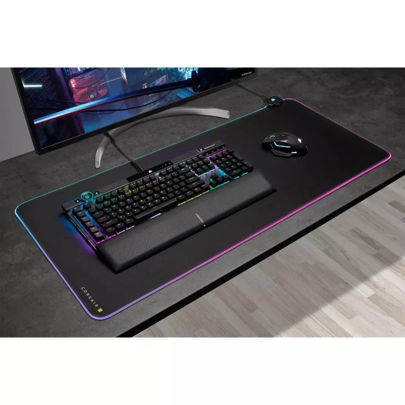 Mänguhiirematt CORSAIR MM700 RGB — 930×400 mm, 4 mm paksus, kummist alus, USB-toitega LED-taustavalgustus, must