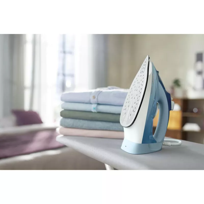 Aurutriikraud Philips DST5030/20 — 2400W, 0,32 L veepaak, SteamGlide Plus tallaplaat, 45 g/min pidev aur, 180 g/min aurupahvakas, Sinine