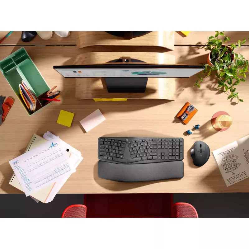 LOGITECH Ergo K860 - Juhtmeta poolitatud klaviatuur Business Graphite Qwerty Põhja-Euroopa