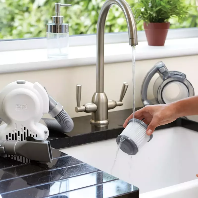 Käsitolmuimeja Must & Decker PD1820L-QW — 18V Li‑Ion, 1,5Ah, 0,56L kotita, 15 min tööaeg