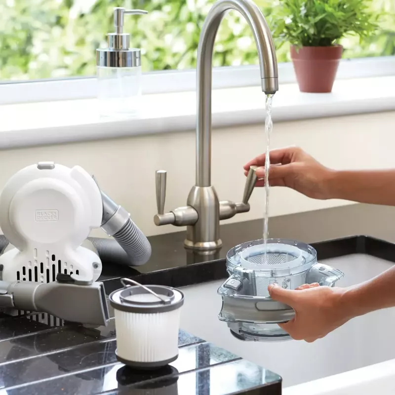Käsitolmuimeja Must & Decker PD1820L-QW — 18V Li‑Ion, 1,5Ah, 0,56L kotita, 15 min tööaeg