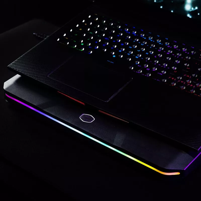 Cooler Master NotePal X150 Spectrum sülearvuti jahutusalus kuni 17-tollistele, 4-pordilise USB-jaoturiga