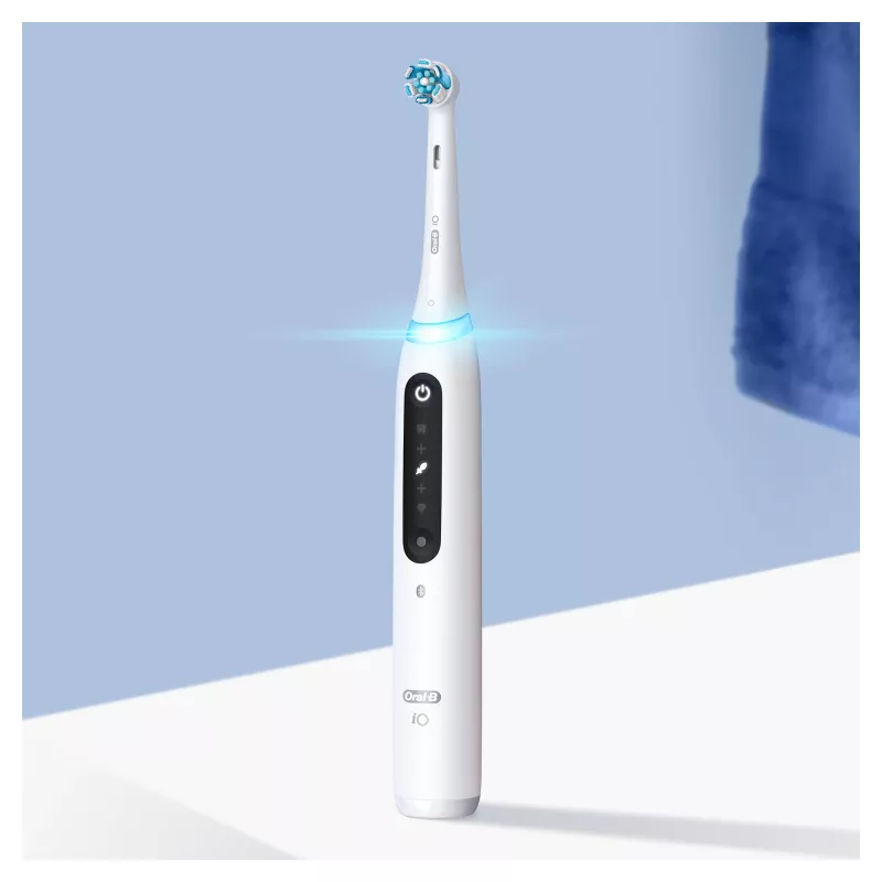 Oral-B iO Series 5 Täiskasvanutele pöörlev-ostsilleeriv hambahari Valge