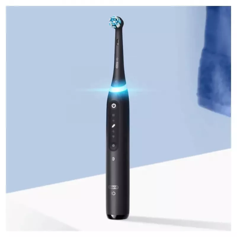 Oral-B iO Series 5 täiskasvanute vibreeriv hambahari Must