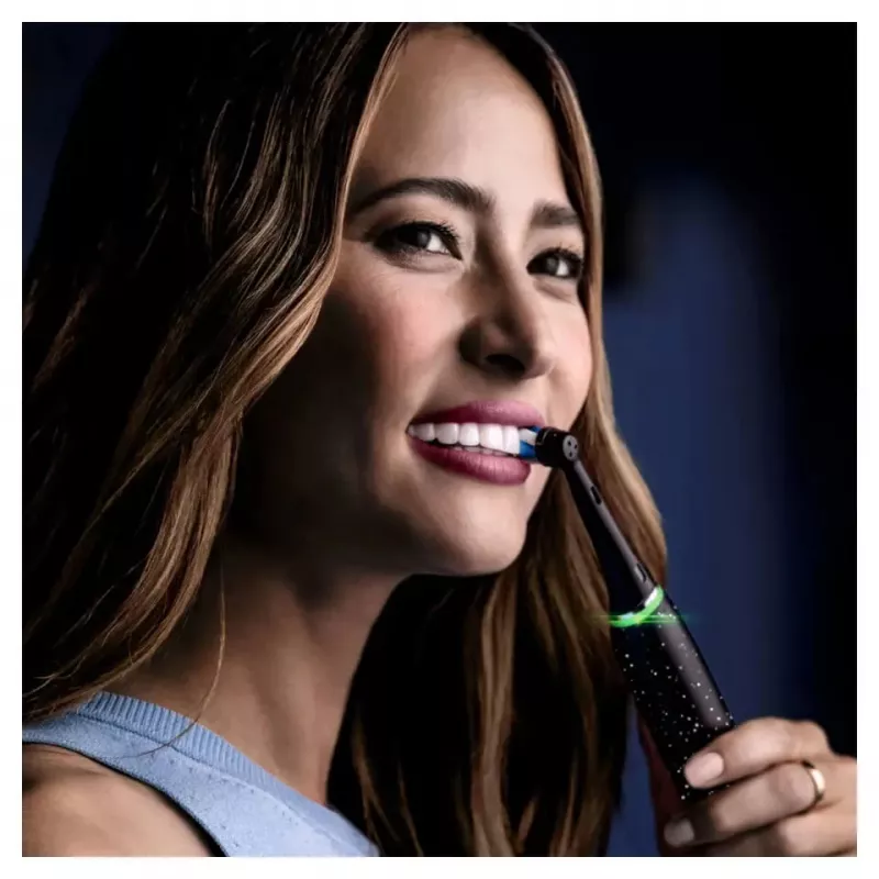 Oral-B iO Series 10 täiskasvanu pöörlev-oscilleeriv hambahari Must