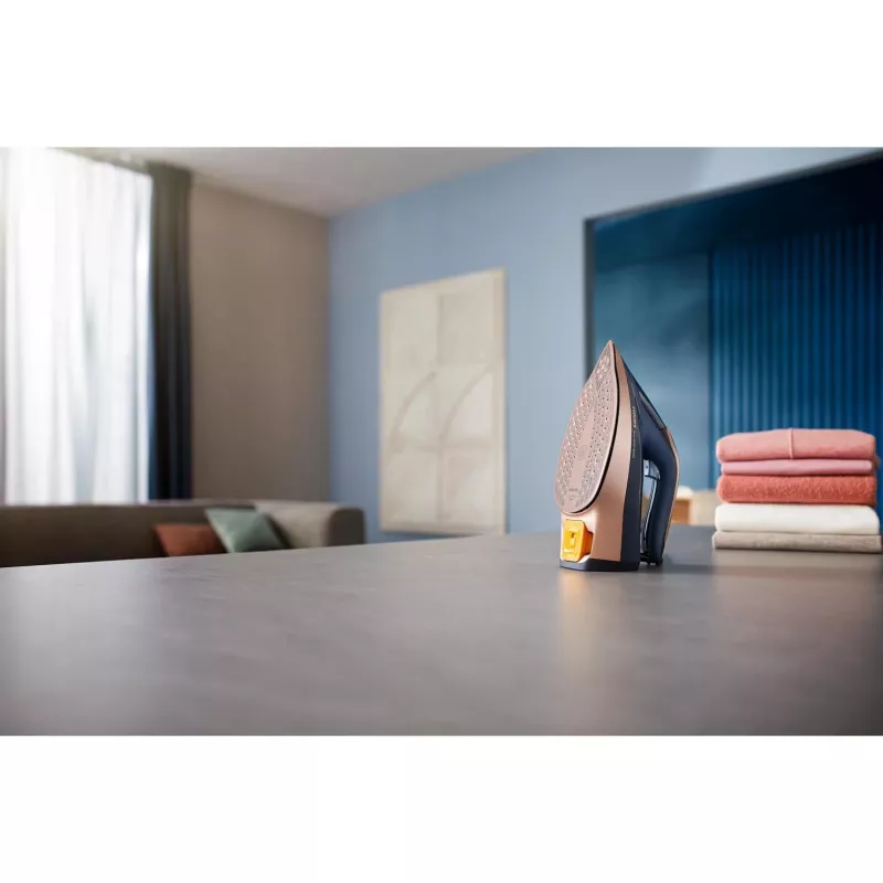 Aurutriikraud Philips Azur 8000 Series DST8050/20 — 3000 W, 0,35 L, SteamGlide Elite tallatüüp, 85 g/min pidev aur, 260 g/min auruturbo