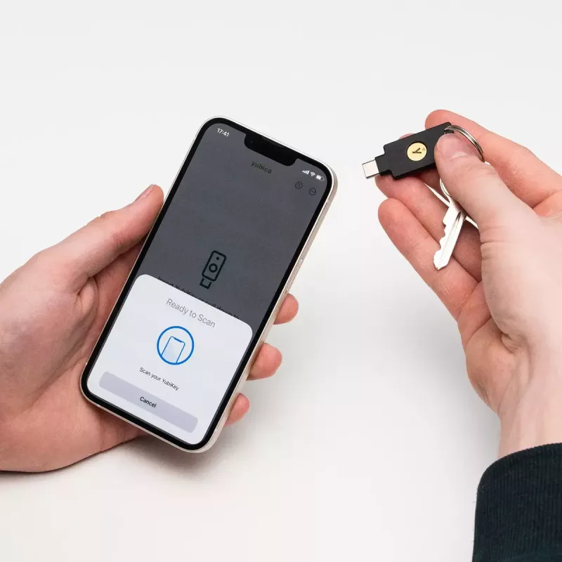 USB-mälupulk Yubico Must