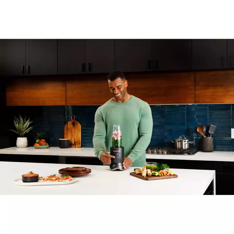 NutriBullet NB1206DGCC 0,9 L lauasegisti 1200 W must, läbipaistev