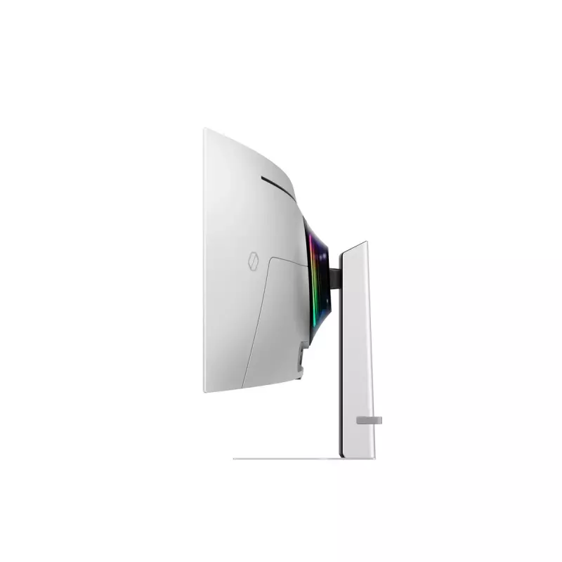 49-tolline OLED kõver monitor Samsung S49DG934SU — 5120×1440 Dual QHD, 32:9, 0,03 ms, USB-hub, VESA, kõrguse reguleerimine, hõbedane