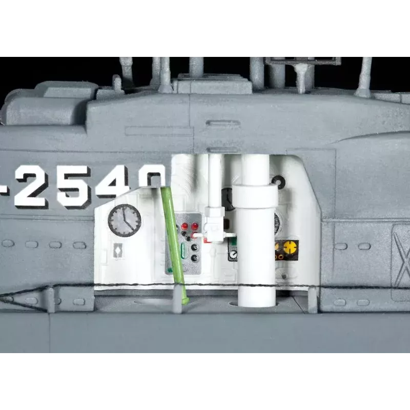 Allveelaeva mudel Revell U-Boot Typ XXI U 2540 &Interieur