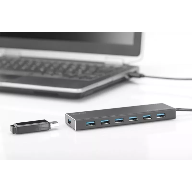DIGITUS USB 3.0 jaotur, 7-porti koos 5V/3,5A toiteadapteriga, alumiiniumkorpus