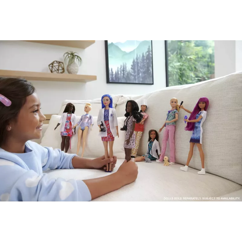 Barbie õe nukk koos meditsiiniriietega, riiete ja aksessuaaridega
