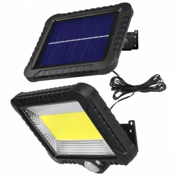 Välistingimustesse sobiv päikeseenergial töötav LED-prožektor MACLEAN MCE438, 5 W, 400 lm, IP44, liitiumioon 5,2 V, seinale kinnitatav, valge valgus, must