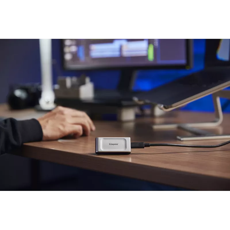 Kingston Technology 4000G PORTABLE SSD XS2000, 4 TB, USB Type-C, 3.2 Gen 2 (3.1 Gen 2), 2000 MB/s, must, hõbedane