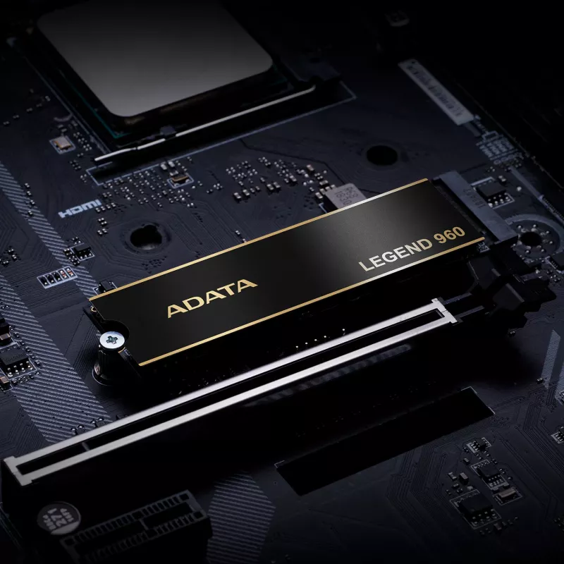 SSD ADATA LEGEND 960 M.2 NVMe 2 TB PCIe 4.0, lugemiskiirus 7400 MB/s, kirjutamiskiirus 6800 MB/s, 3D NAND, jahutusradiaator