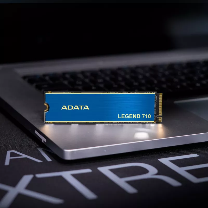 SSD M.2 ADATA LEGEND 710 256 GB — PCIe 3.0 NVMe, lugemiskiirus 2100 MB/s, kirjutamiskiirus 1000 MB/s