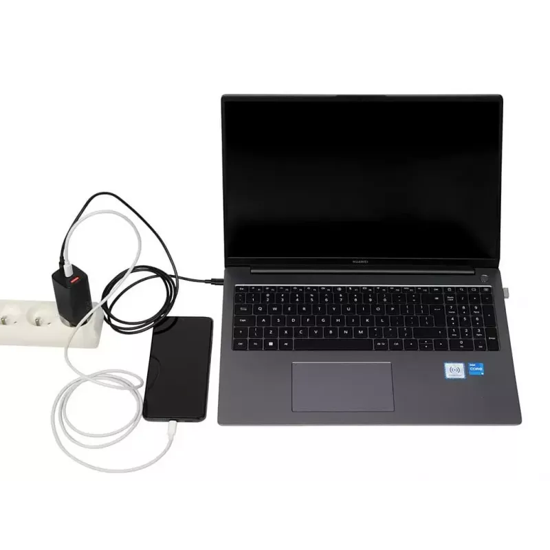 Vahelduvvoolu mobiilseadmete laadija IBOX ILUC65B — 65 W, 3x USB (2x USB‑A Gen1, 1x USB‑C), must, 100–240 V