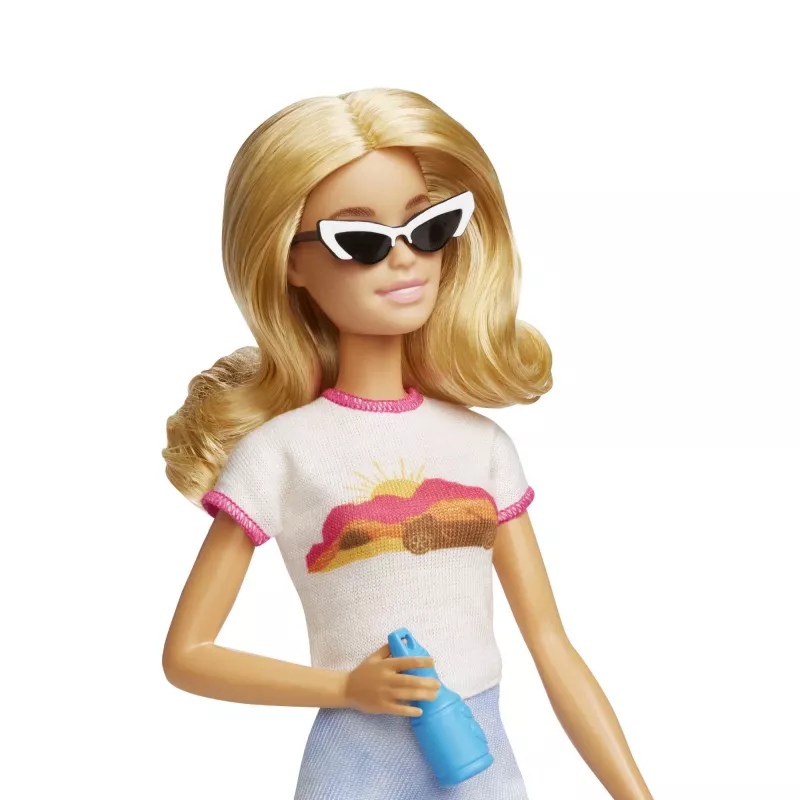 Barbie Dreamhouse Adventures nukk ja tarvikud, „Malibu“ reisikomplekt kutsika ja enam kui 10 osaga, sealhulgas töötav kohver