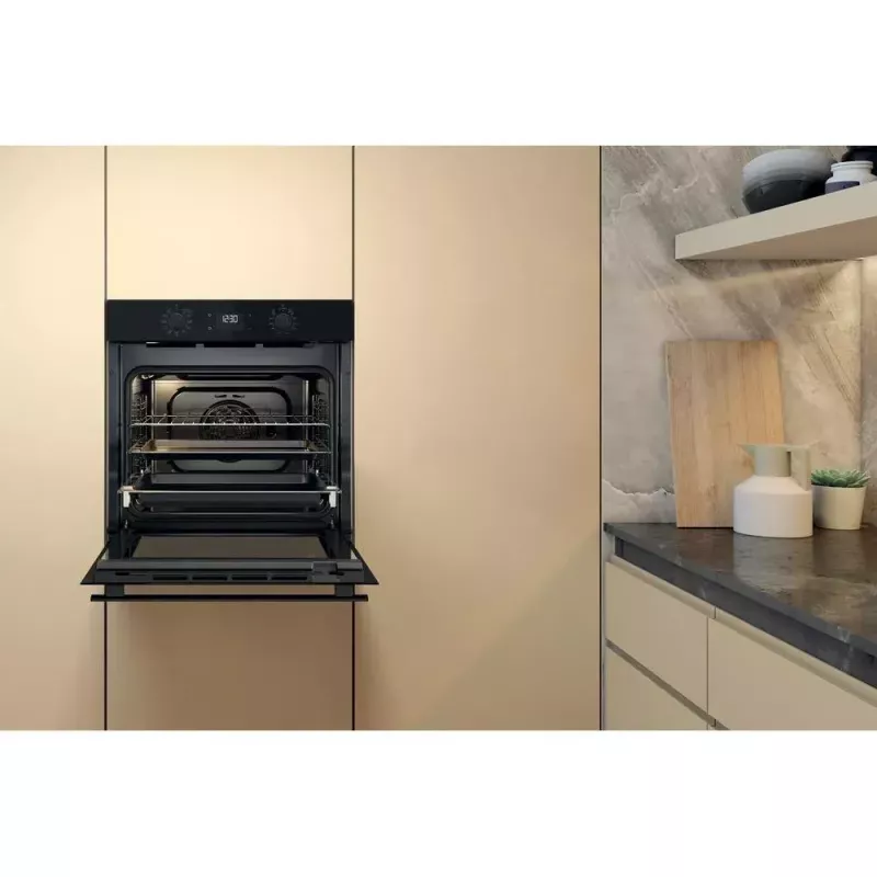 Sisseehitatud elektriahi WHIRLPOOL OMR58HU1B — 71 L, A+, hüdrolüütiline isepuhastus, konvektsioon, grill, teleskoopsiin