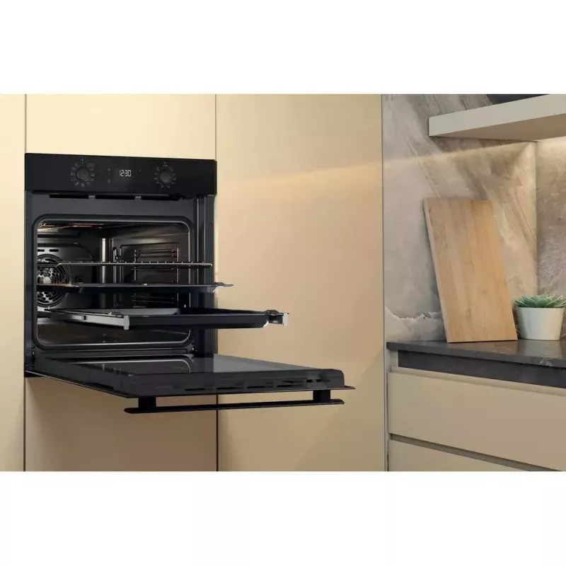 Sisseehitatud elektriahi WHIRLPOOL OMR58HU1B — 71 L, A+, hüdrolüütiline isepuhastus, konvektsioon, grill, teleskoopsiin