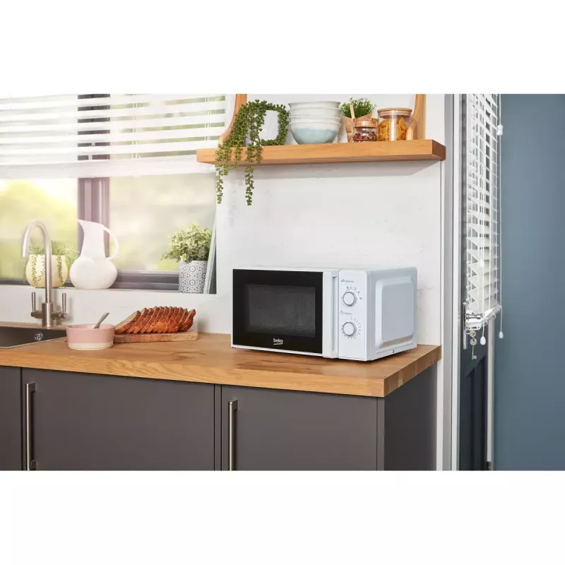Mikrolaineahi BEKO MOC20100WFB — 700 W, 20 L, 245 mm pöördalus, valge