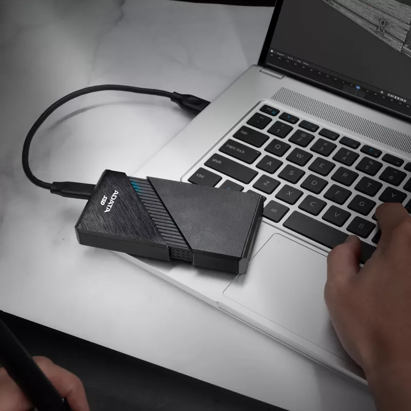 ADATA SE920 Thunderbolt tehnoloogia 4 TB USB USB-C USB4 Gen 3x2 Must