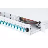 DIGITUS Fiiberoptiline Liugümbersplaisimiskarp, 1U, varustatud 24x LC dupleks, sh M 25 kruvi, splaissikassett OM3 värvilised notsud, adapter