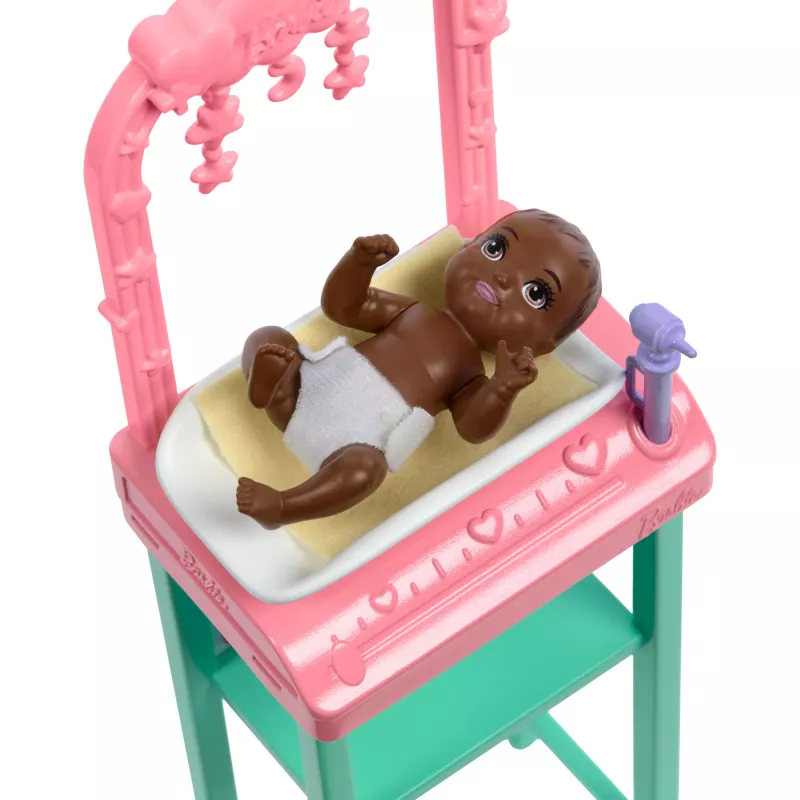 Barbie beebiarsti nukk blondi moenukuga, 1 beebinukk, mööbel ja tarvikud
