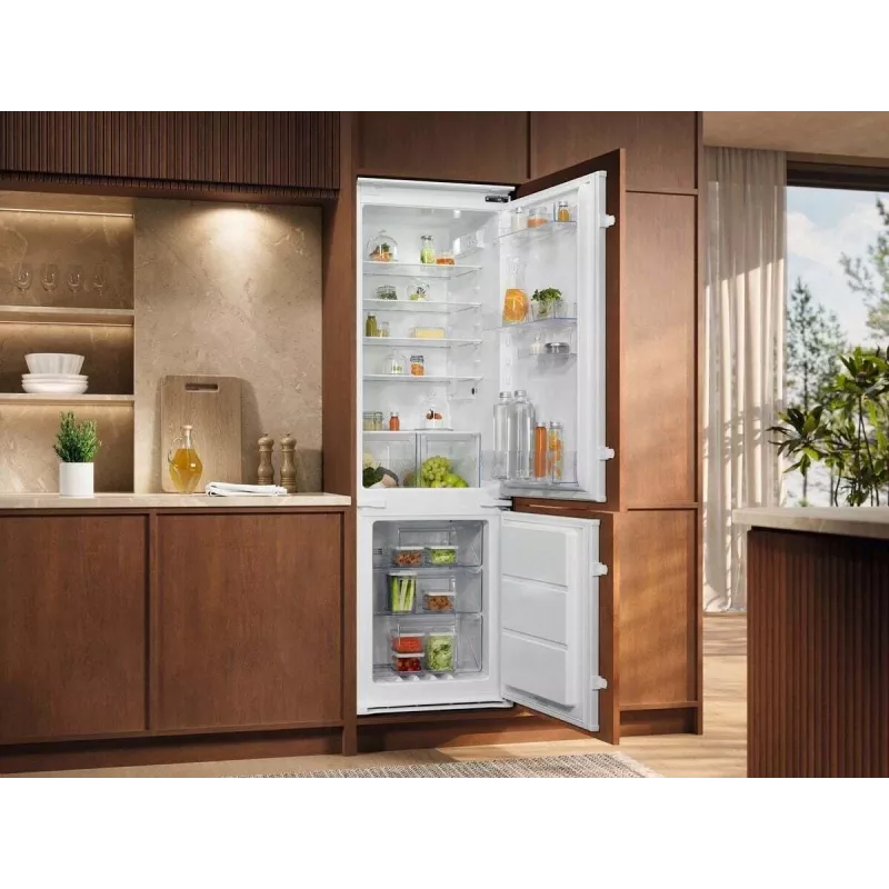 Sisseehitatav külmik Electrolux LNT6NE18S — 257 L, puutetundlik juhtimine, alumine sügavkülm, No Frost, valge
