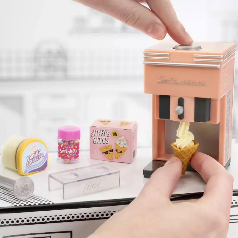 Miniverse MGA's - Make It Mini seadmed, seeria 2, PDQ-s, 8 a, mitmevärviline, plastik