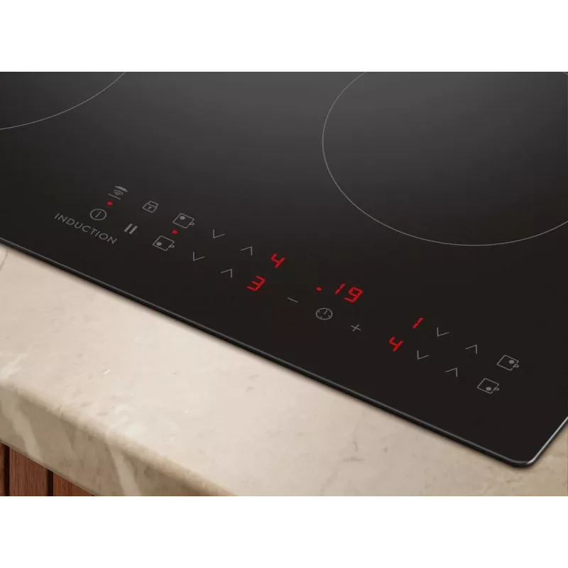 Electrolux Serie 500 EIT60433CT Must sisseehitatav 60 cm induktsioonpliit 4 tsooniga