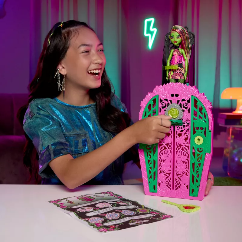 Monster High Skulltimate Secrets Garden Mysteries Playset, Venus McFlytrap nukk koos 19+ üllatusega