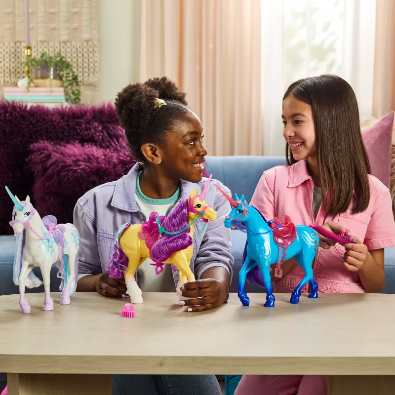 Spin Master Unicorn Academy Wildstar ükssarviku mängukuju 11 tolli, läbipaistva sadula ja valjastega, mitmevärviline, plastist, vanusele 4+