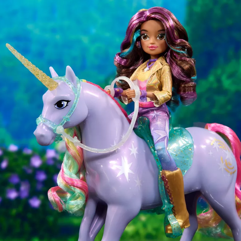 Spin Master Unicorn Academy Wildstar ükssarviku mängukuju 11 tolli, läbipaistva sadula ja valjastega, mitmevärviline, plastist, vanusele 4+
