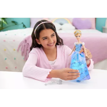 Disney Princess Enchanted Ballgown Cinderella Fashion nukk with Lights & Sounds, Inspired by Movie