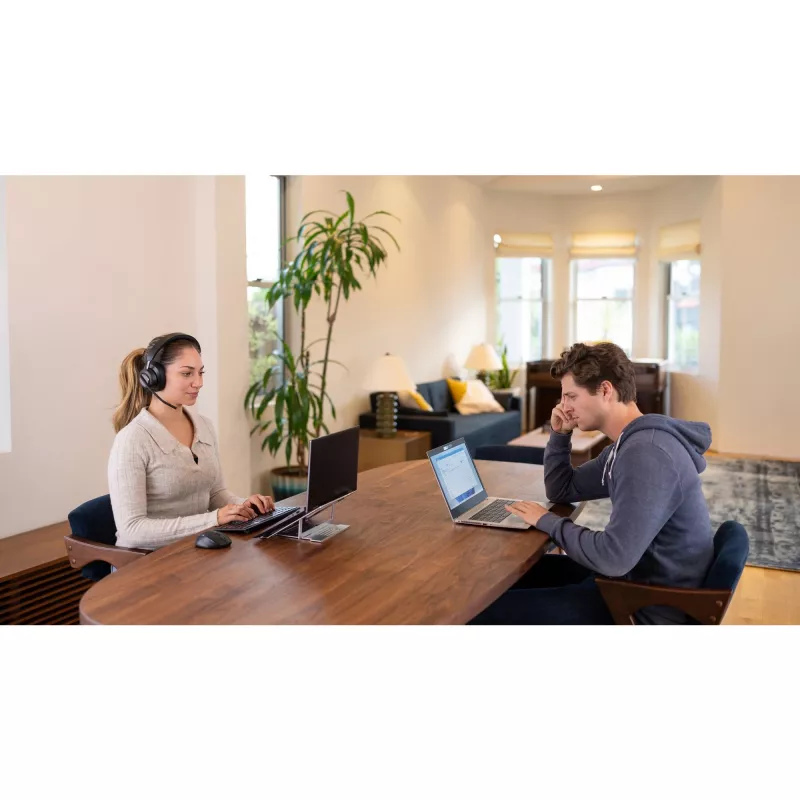 Kensington H3000 Bluetooth-peaklappkõrvaklapid