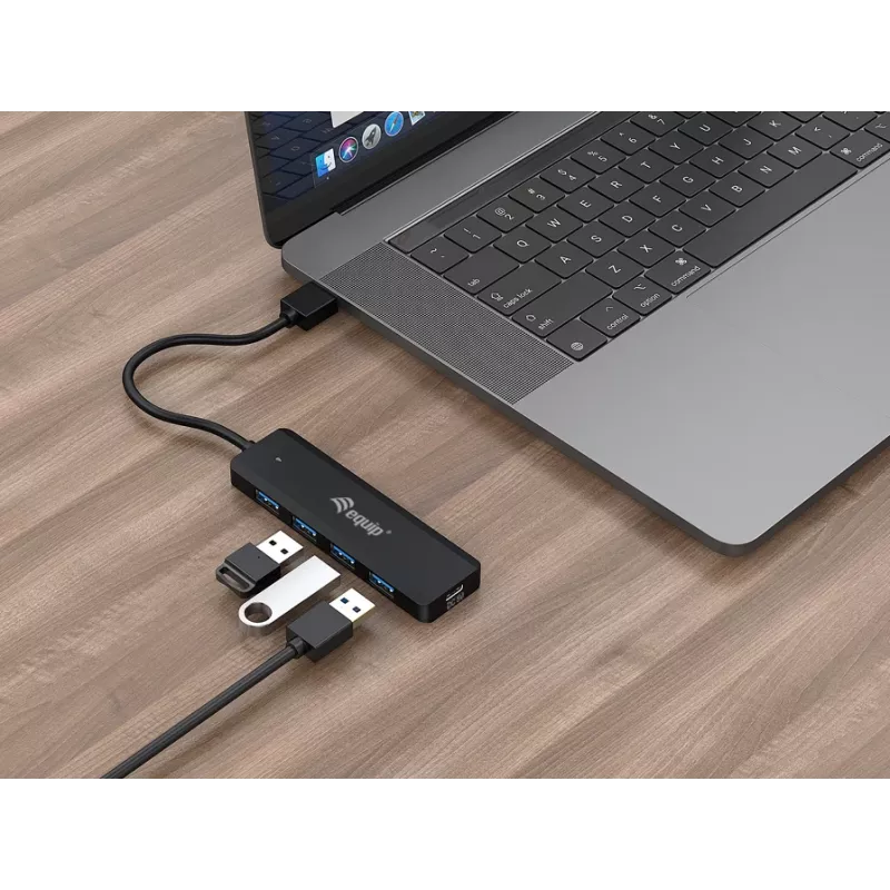 4-Port USB 3.2 Gen 1 Hub Equip with USB-C Adapter Must 5000 Mbit/s